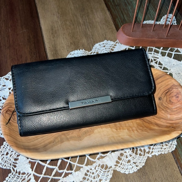 *SOLD on EBAY TAHARI black trifold wallet w/identity protect lining - Picture 1 of 5